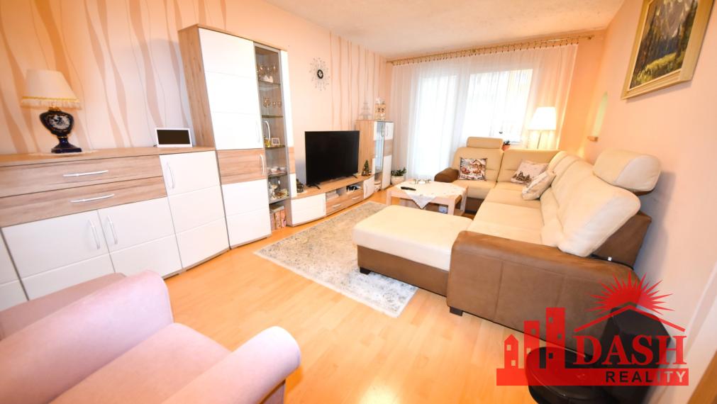 Na predaj veľký 3 izbový byt s lodžiou, 77 m2, Trenčín, Halalovka