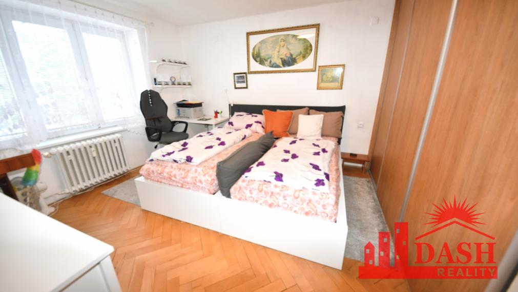 REZERVOVANÉ - Na predaj zariadený 2 izbový byt, Nová Dubnica, Janka Kráľa