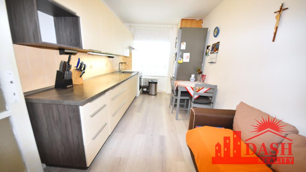 REZERVOVANÉ - Na predaj zariadený 2 izbový byt, Nová Dubnica, Janka Kráľa