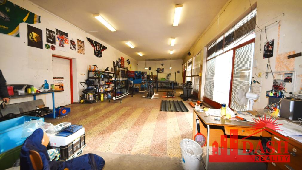 Na predaj komerčná budova s pozemkom, v centre obce, 424 m2, Moravské Lieskové