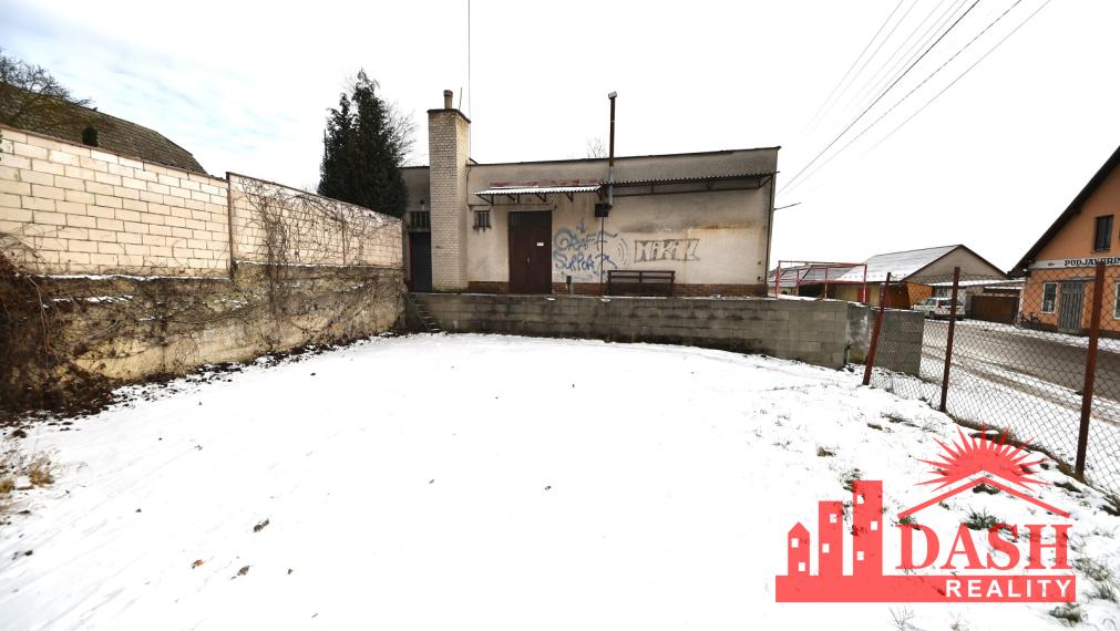 Na predaj komerčná budova s pozemkom, v centre obce, 424 m2, Moravské Lieskové