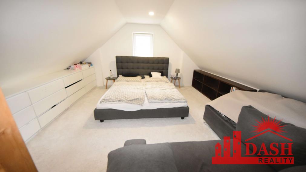 Na predaj zariadený 4 izbový rodinný dom, Nemšová, časť Ľuborča