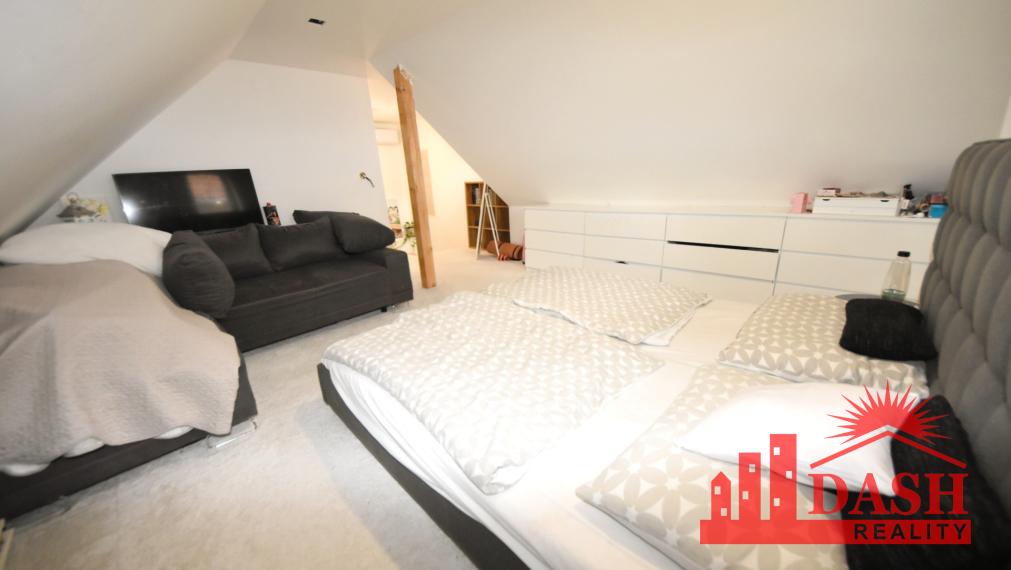 Na predaj zariadený 4 izbový rodinný dom, Nemšová, časť Ľuborča