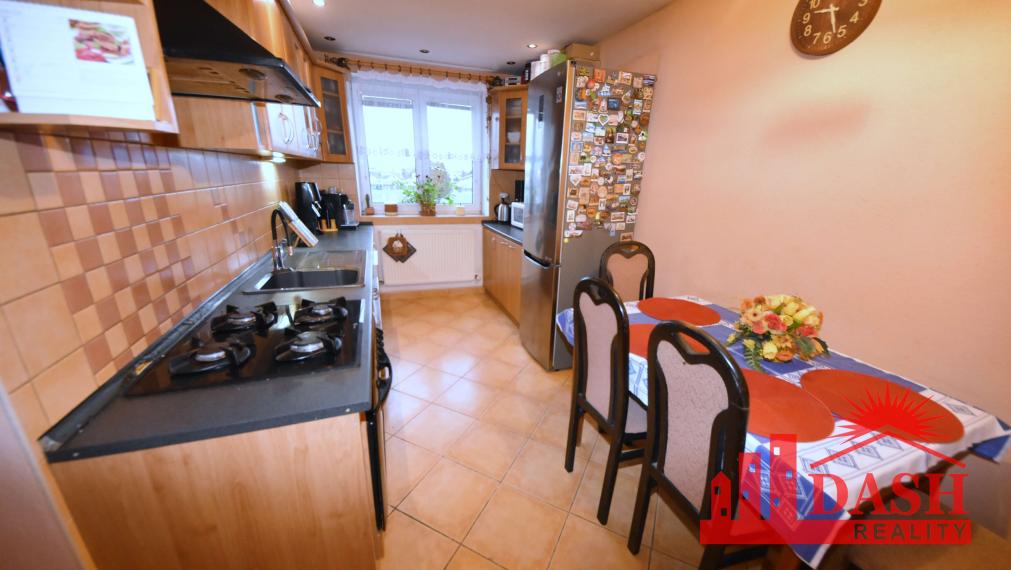 Na predaj veľký 2 izbový byt s garážou a záhradou, Dubnica nad Váhom