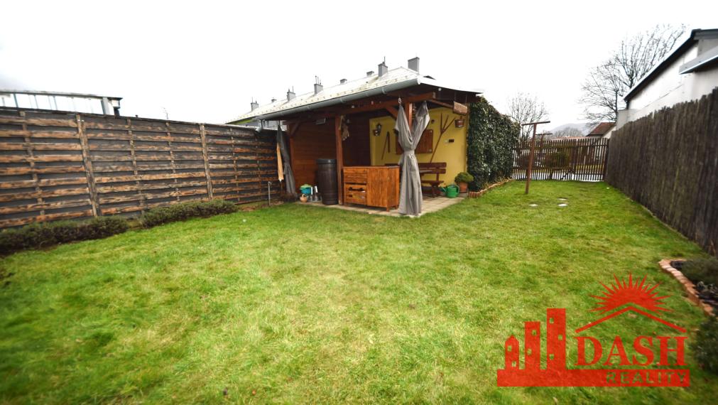 Na predaj veľký 2 izbový byt s garážou a záhradou, Dubnica nad Váhom