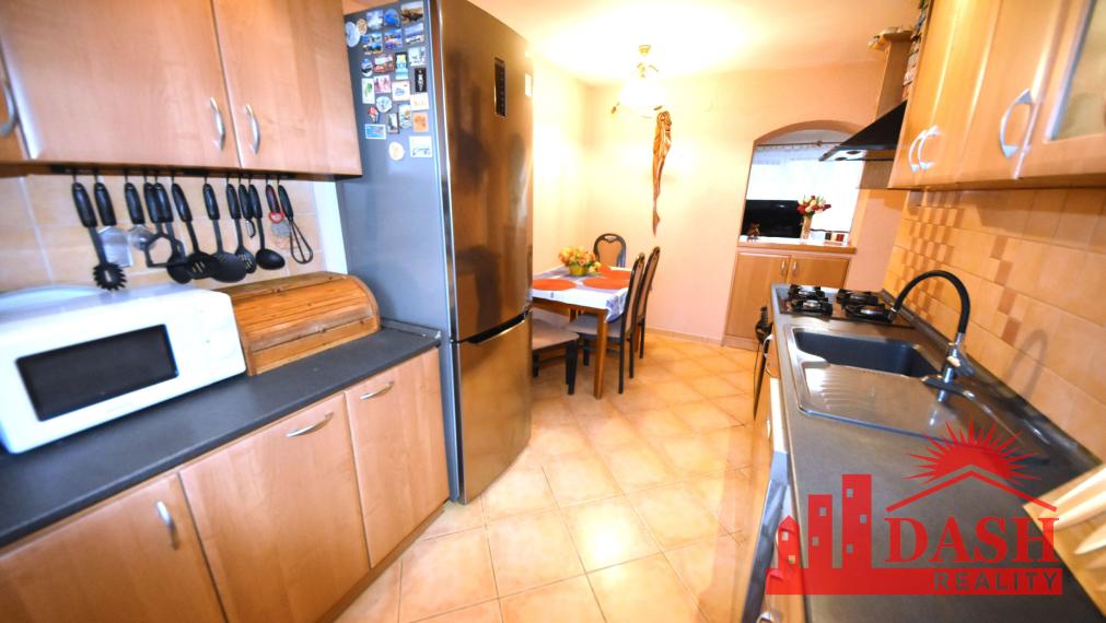 Na predaj veľký 2 izbový byt s garážou a záhradou, Dubnica nad Váhom