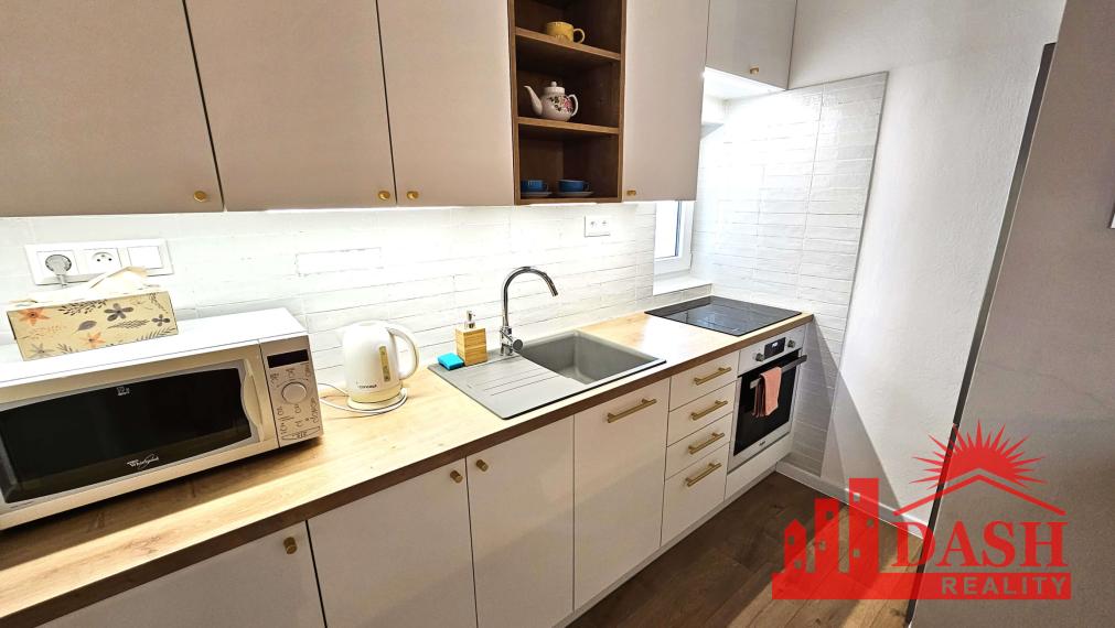 Na prenájom 3 izbový byt v centre mesta, 71 m2, Trenčín