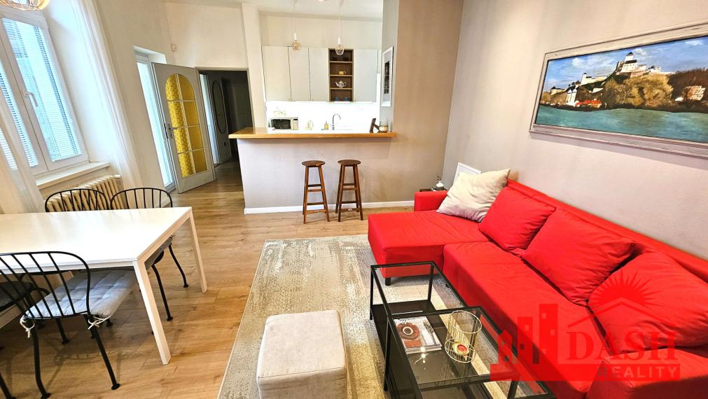 Na prenájom 3 izbový byt v centre mesta, 71 m2, Trenčín