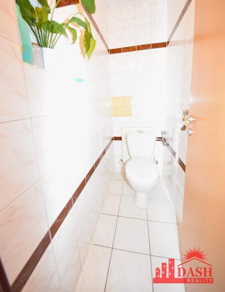 REZERVOVANÉ - Na predaj veľký 2 izbový byt s garážou a záhradou, Dubnica nad Váhom