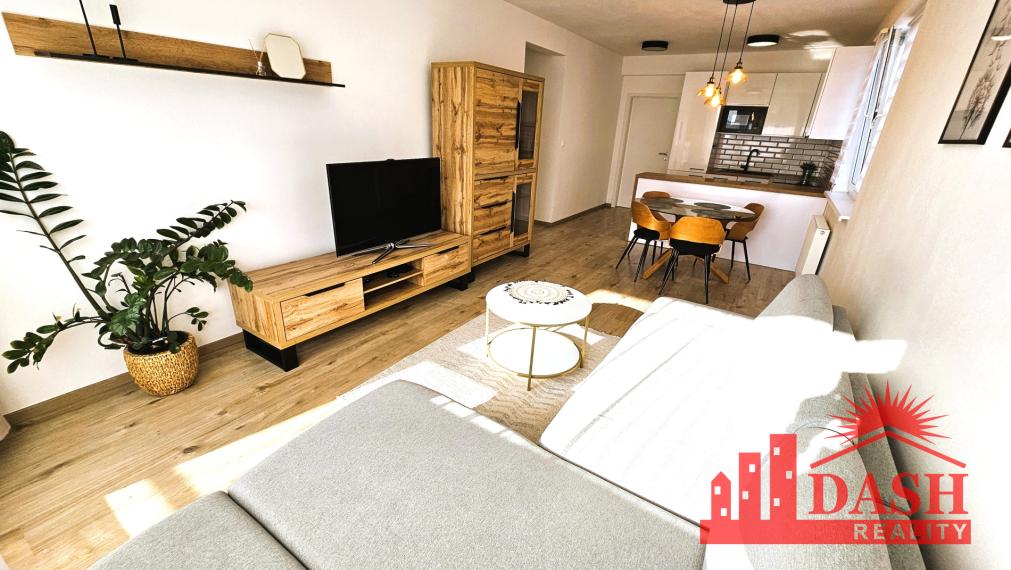 Na prenájom 3 izbový byt v novostavbe s garážou a park. miestom, Trenčín, Zlatovská