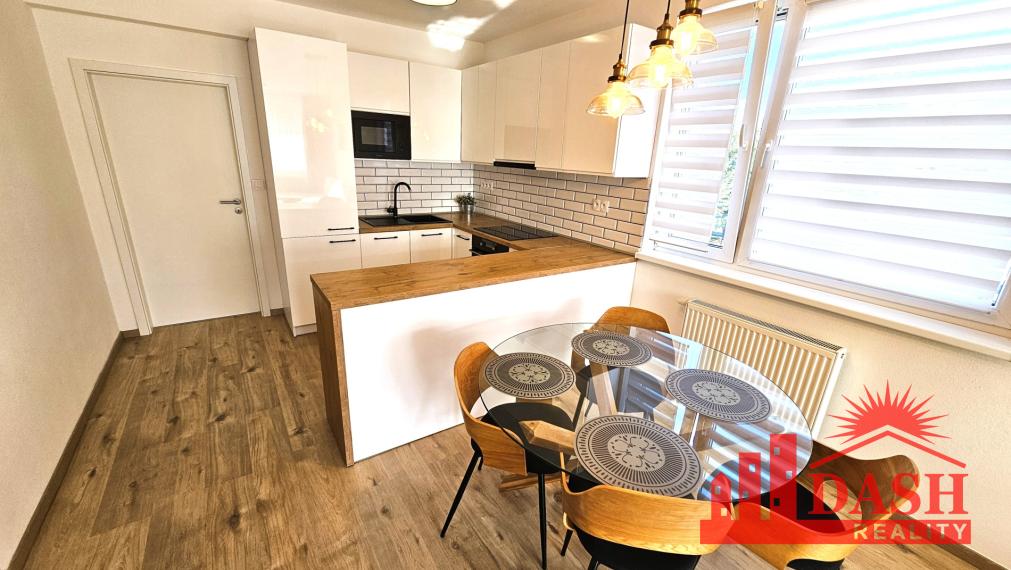 Na prenájom 3 izbový byt v novostavbe s garážou a park. miestom, Trenčín, Zlatovská