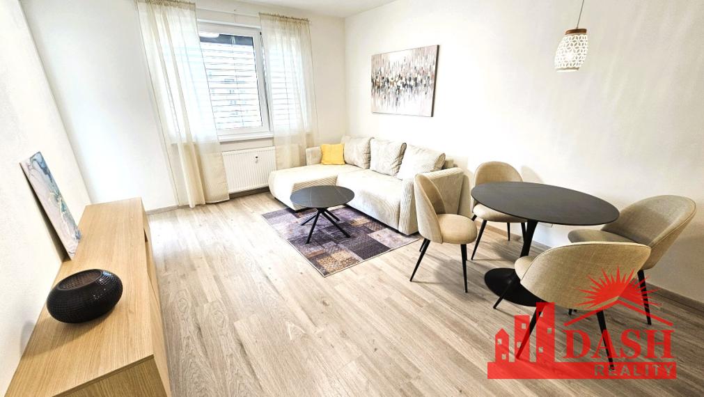 Na prenájom 2 izbový byt s lodžiou a park. miestom, Trenčín, Na pažiti