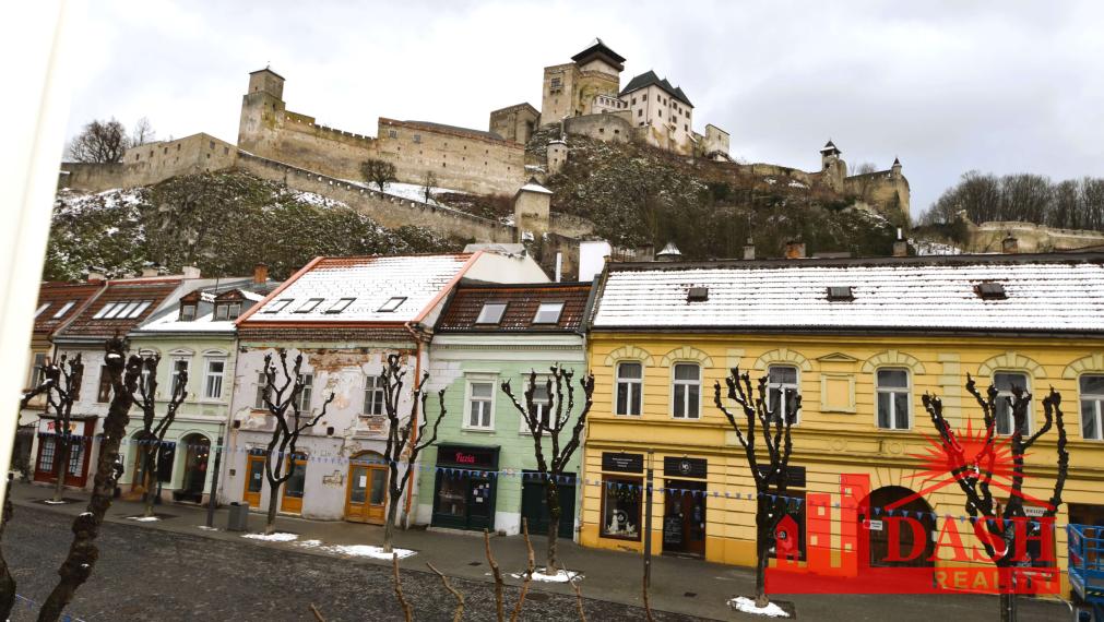 Na prenájom kancelária, komerčný priestor v centre, Trenčín, 65 m2, Mierové námestie