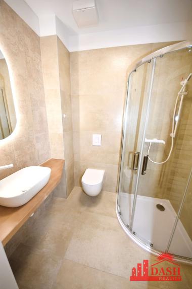 Na prenájom kancelária, komerčný priestor v centre, Trenčín, 38 m2, Mierové námestie