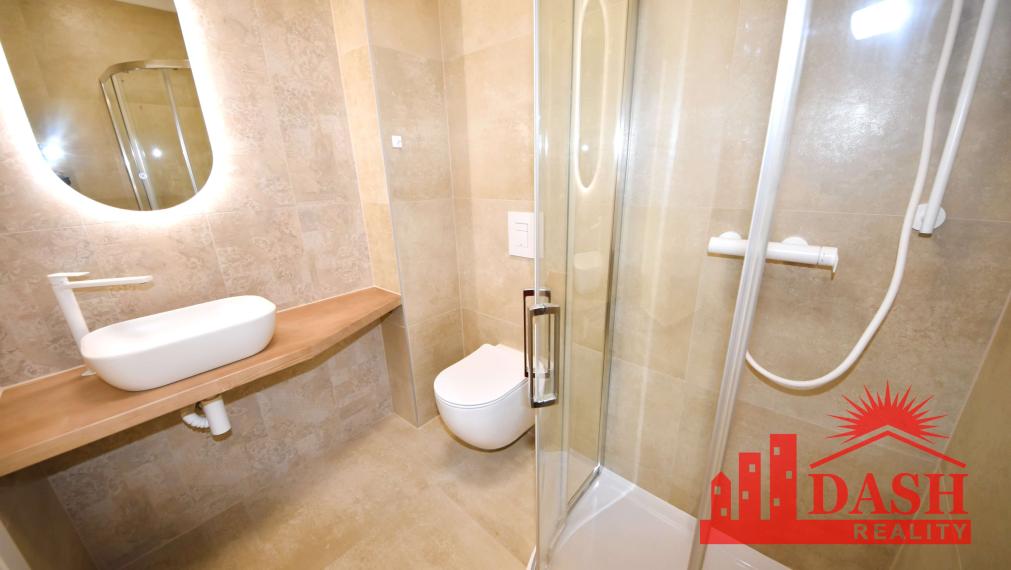 Na prenájom kancelária, komerčný priestor v centre, Trenčín, 38 m2, Mierové námestie