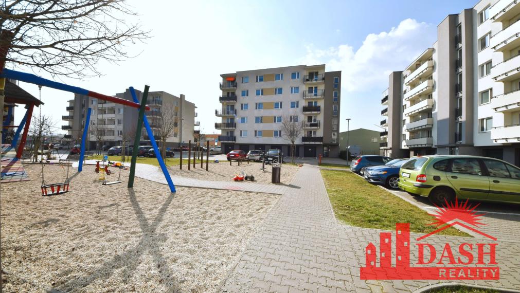 Na predaj 2 izbový byt s garážou v novostavbe, Trenčín, 72 m2, rezidencia Zlatovská