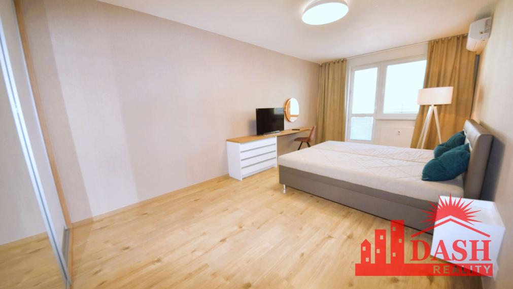 Na predaj 2 izbový byt s garážou v novostavbe, Trenčín, 72 m2, rezidencia Zlatovská