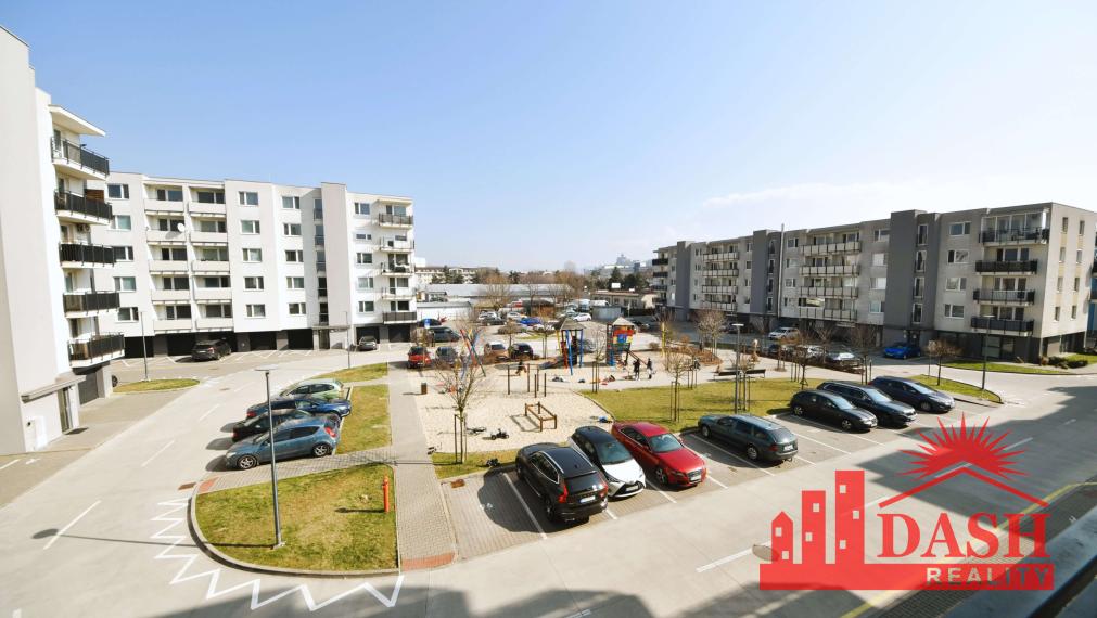 Na predaj 2 izbový byt s garážou v novostavbe, Trenčín, 72 m2, rezidencia Zlatovská