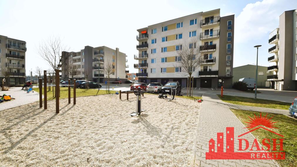 Na predaj 2 izbový byt s garážou v novostavbe, Trenčín, 72 m2, rezidencia Zlatovská