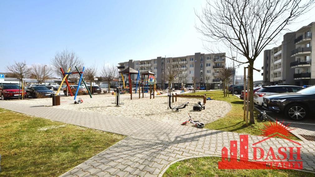 Na predaj 2 izbový byt s garážou v novostavbe, Trenčín, 72 m2, rezidencia Zlatovská