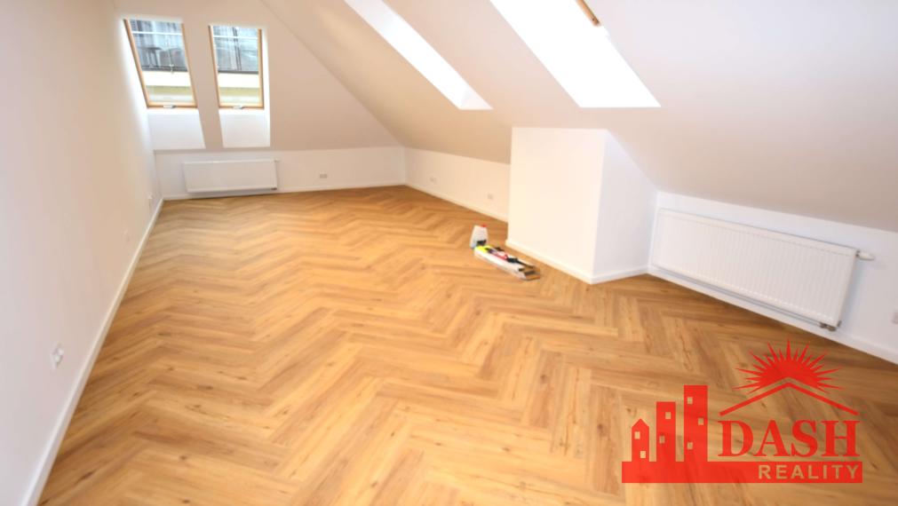 For rent office, commercial space in the center, Trenčín, 55 m2, Mierové námestie