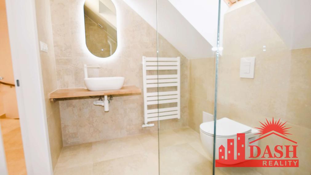 For rent office, commercial space in the center, Trenčín, 55 m2, Mierové námestie