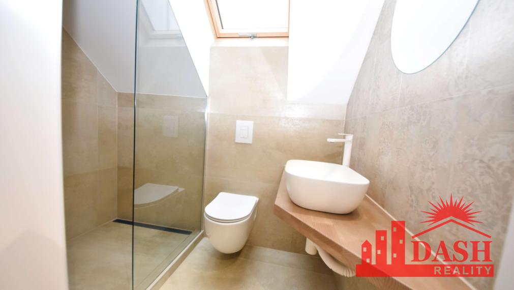 For rent office, commercial space in the center, Trenčín, 31 m2, Mierové námestie