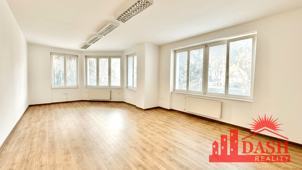 Na prenájom kancelársky priestor 60 m2 s parkovaním, Trenčín, ul. M. R. Štefánika