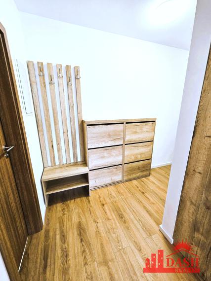 Na prenájom 2 izbový byt s balkónom a park. miestom, Trenčín, Rulandská