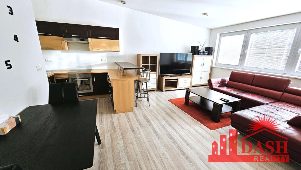 Na prenájom zariadený byt v centre mesta, Trenčín, ul. Hviezdoslavova