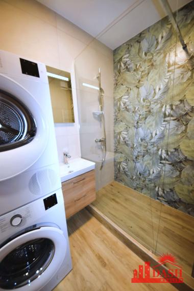 Na prenájom 2 izbový byt s balkónom a park. miestom, Trenčín, Kožušnícka