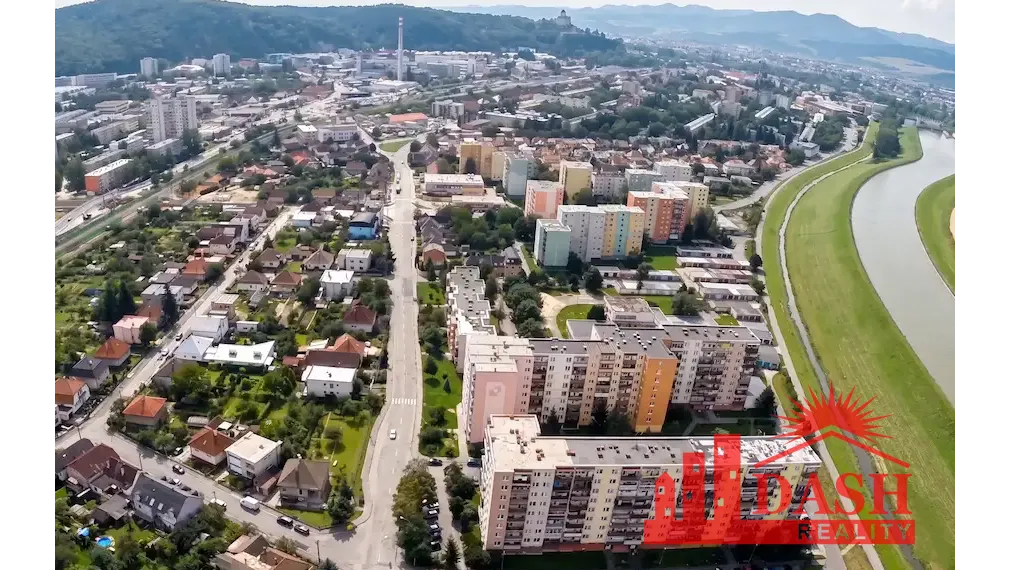 Na predaj | 3-izbový byt na Sihoti | veľká lodžia | Trenčín