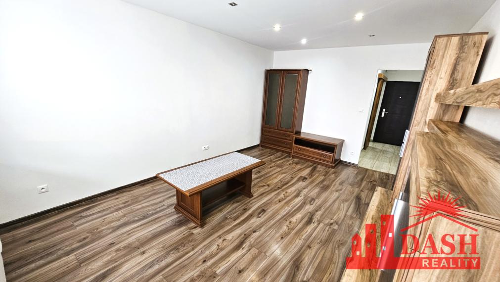 Na prenájom | 1 izbový byt | lodžia | Trenčín | Západná