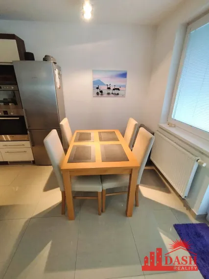 Na predaj | 3 izbový byt | lodžia 2x | Trenčín | Liptovská