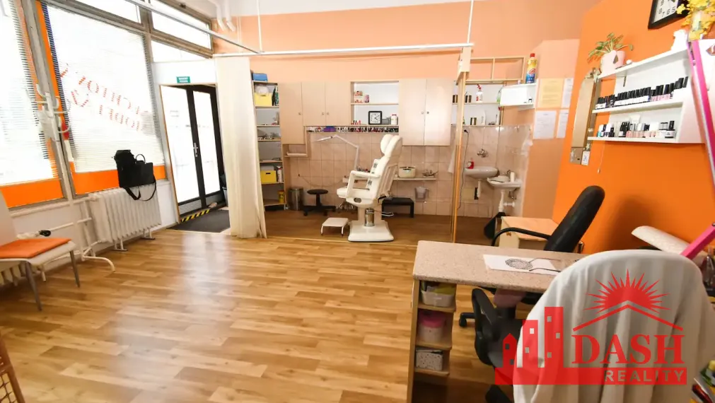 Na prenájom | komerčný priestor | Trenčín | Piaristická