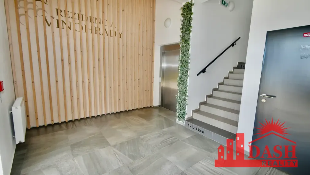Na predaj | 3 izbový byt | garáž | Trenčín | Vinohrady