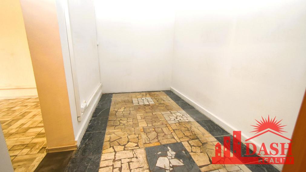Na prenájom | obchodný priestor | 50 m2 | Trenčín | Piaristická