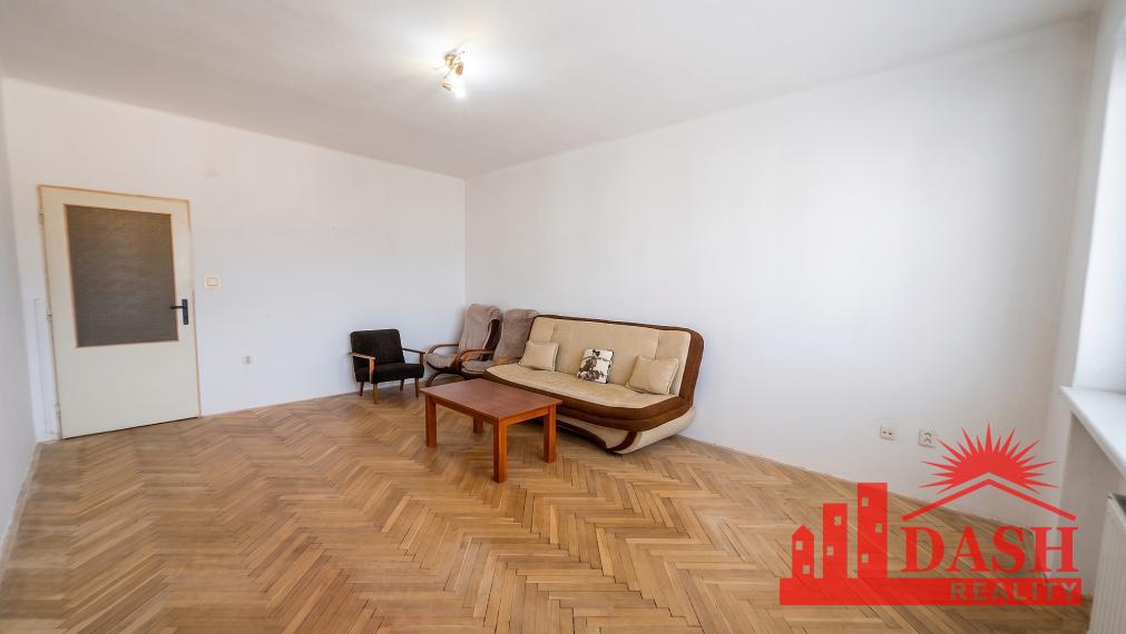 Na predaj | 4 izbový byt | 2 balkóny | Nemšová | 101 m2