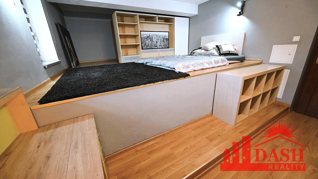 Na predaj | 2 izbový byt + bonusová izba | terasa so záhradkou | Trenčín