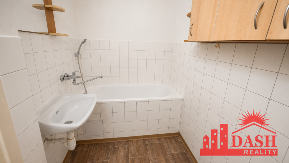 Na prenájom | 4 izbový byt | lodžia | Sihoť | Trenčín