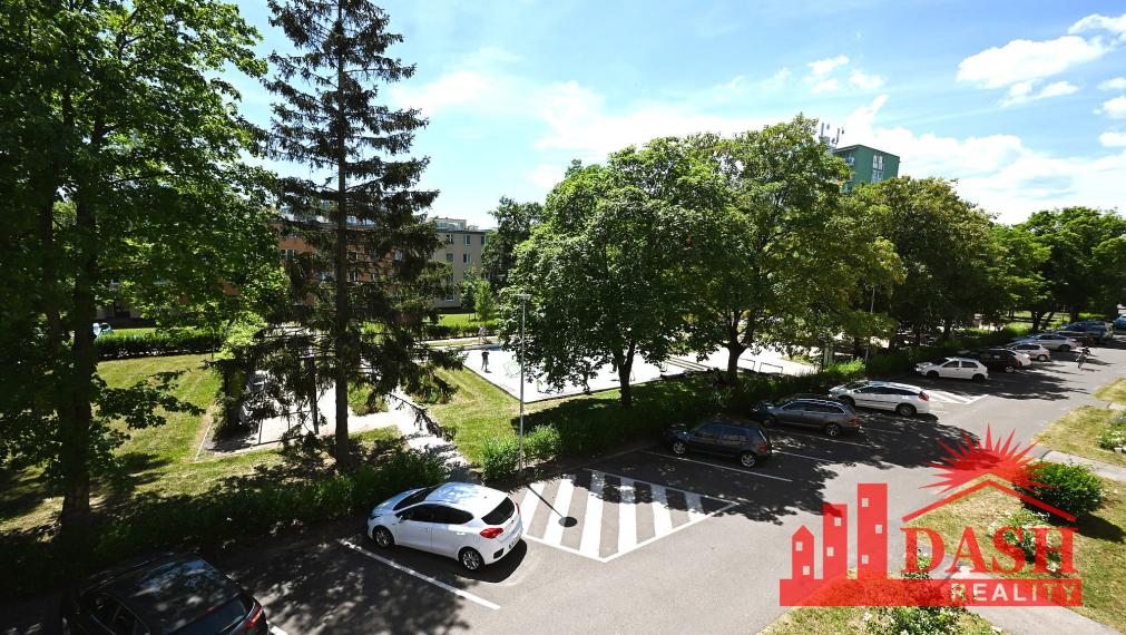 Na prenájom | 4 izbový byt | lodžia | Sihoť | Trenčín