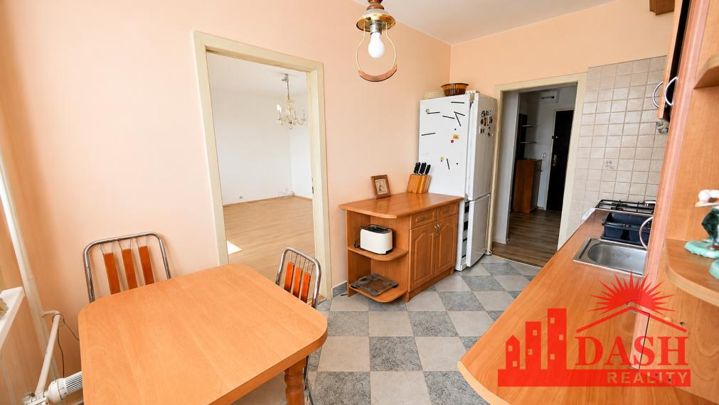 Na predaj | 3 izbový byt | Trenčín | Novomeského | 70 M2