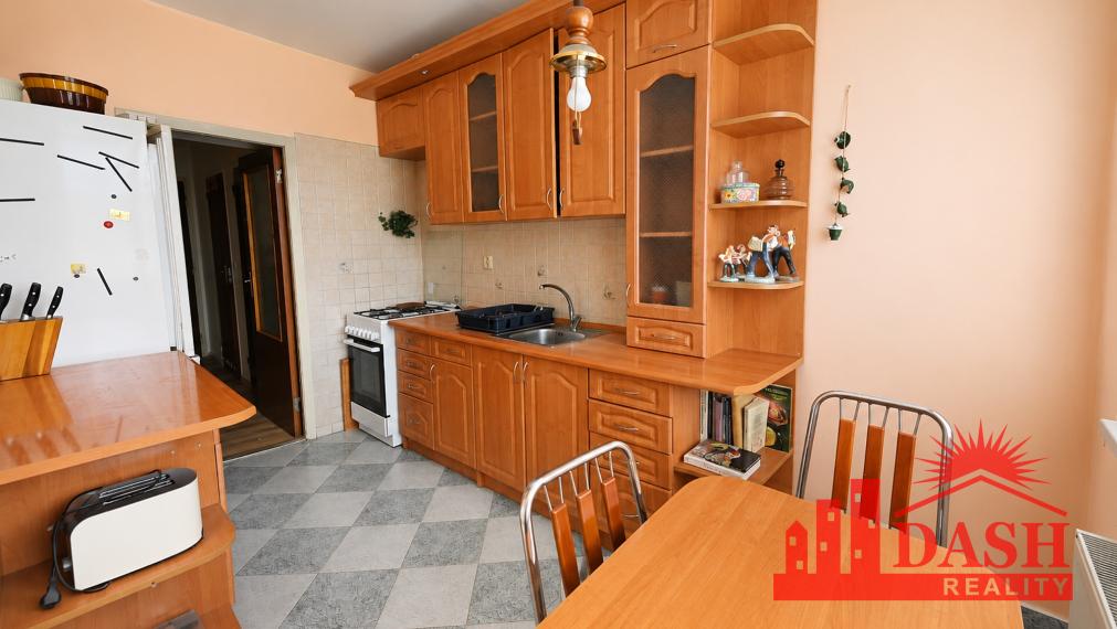 Na predaj | 3 izbový byt | Trenčín | Novomeského | 70 M2