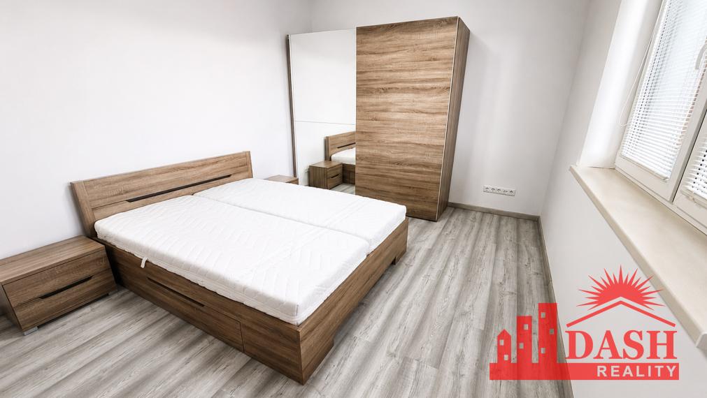 For rent, 2-room apartment with loggia and parking space, Trenčín, Saratovská