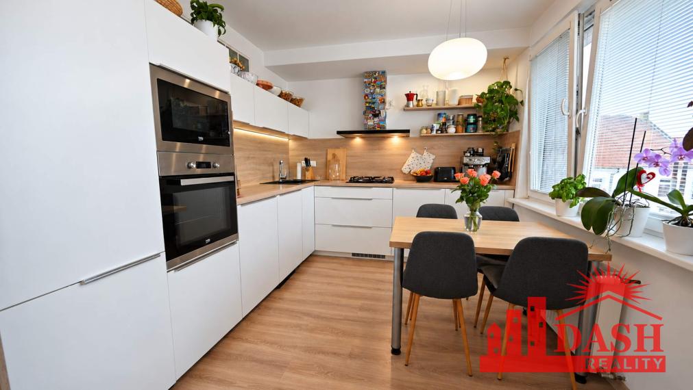 Na predaj | 4 izbový byt | 87 m2 | klimatizácia | Nové Mesto nad Váhom