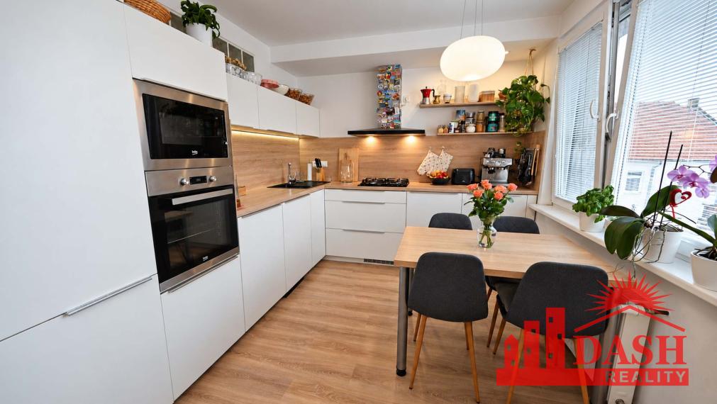 Na predaj | 4 izbový byt | 87 m2 | klimatizácia | Nové Mesto nad Váhom
