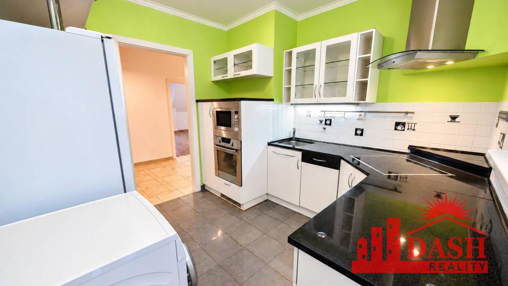 Na predaj | 2 izbový byt s parkovaním | tehla | Trenčín | 74 m2