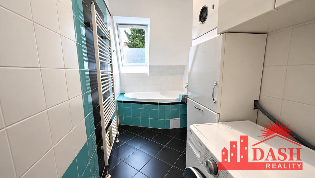 Na predaj | 2 izbový byt s parkovaním | tehla | Trenčín | 74 m2