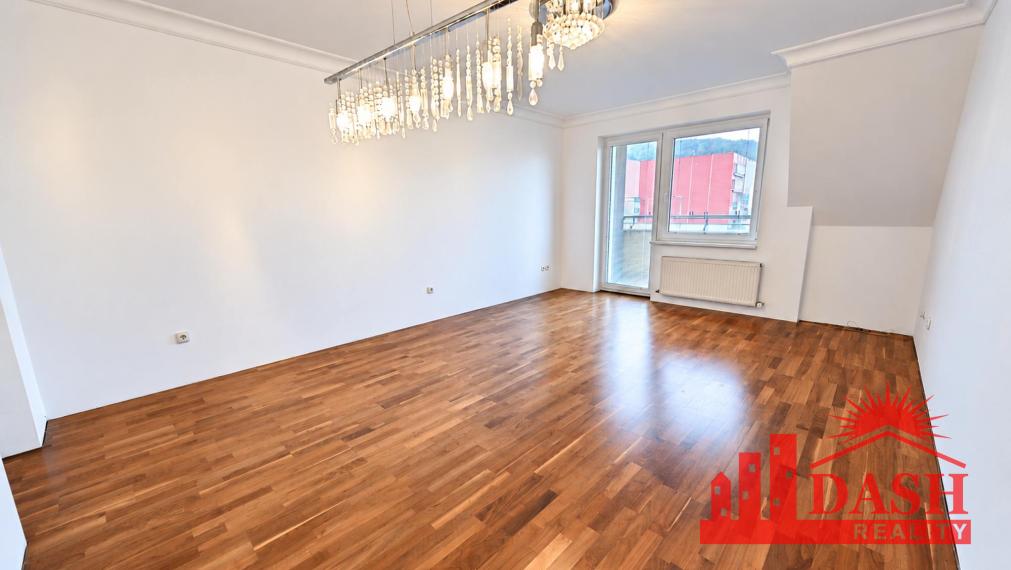 Na predaj | 2 izbový byt s parkovaním | tehla | Trenčín | 74 m2