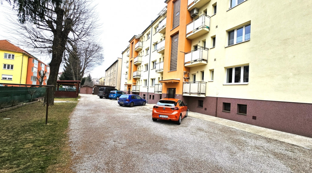 SOLD - For sale, brick 3-room apartment with parking, Trenčín, Sihoť 1, ul. Hodžova